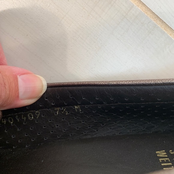 Stuart Weitzman Metallic Perforated Loafer 7.5 - Picture 9 of 11